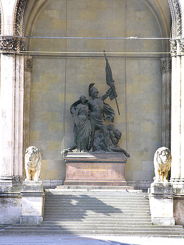 Fotos Bayerisches Armeedenkmal an der Feldherren | München