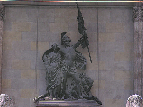 Fotos Bayerisches Armeedenkmal an der Feldherren