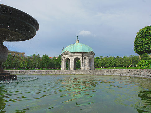 Brunnen im Hofgarten Foto 