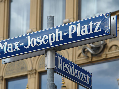 Foto Max Joseph Platz - München