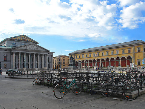 Fotos Max Joseph Platz | München