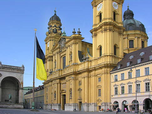 Theatinerkirche Fotos